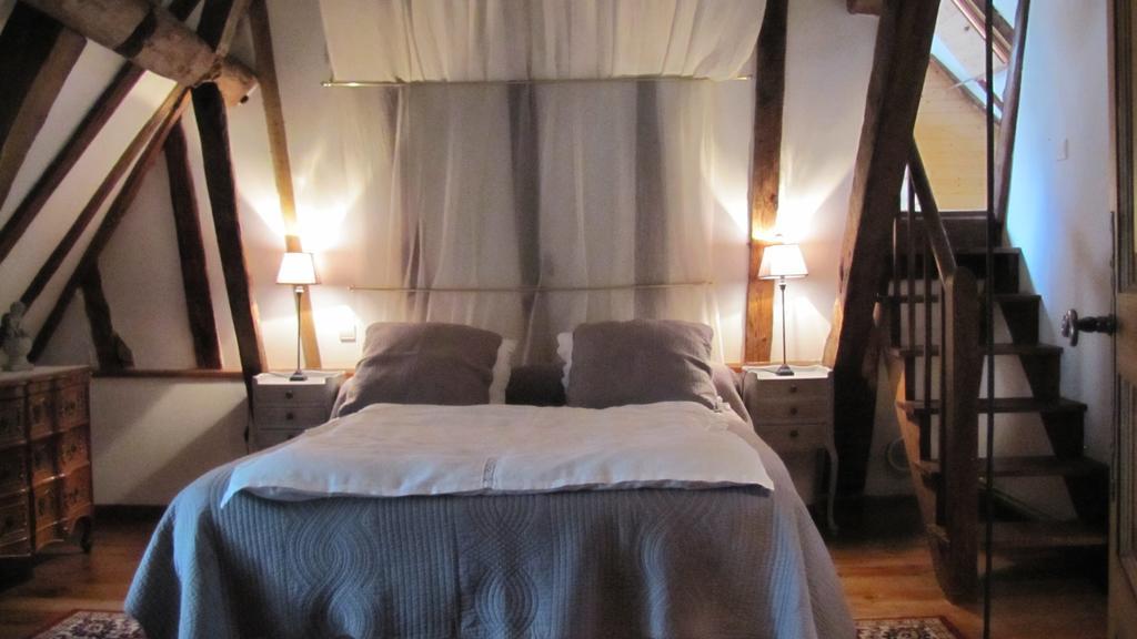 Chateau Porthos Tranquillite Des Pyrenees Lanne-en-Baretous Номер фото